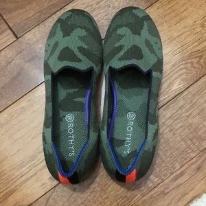 Rothy's The Loafer Green Camo Round Toe Loafer Slip-On Flat Shoes NWOT